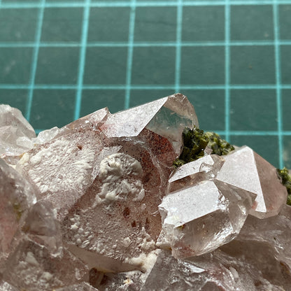 EPIDOTE ON QUARTZ RARE SPECIMEN FROM MEIGU COUNTY, SICHUAN, CHINA 159g MF6963