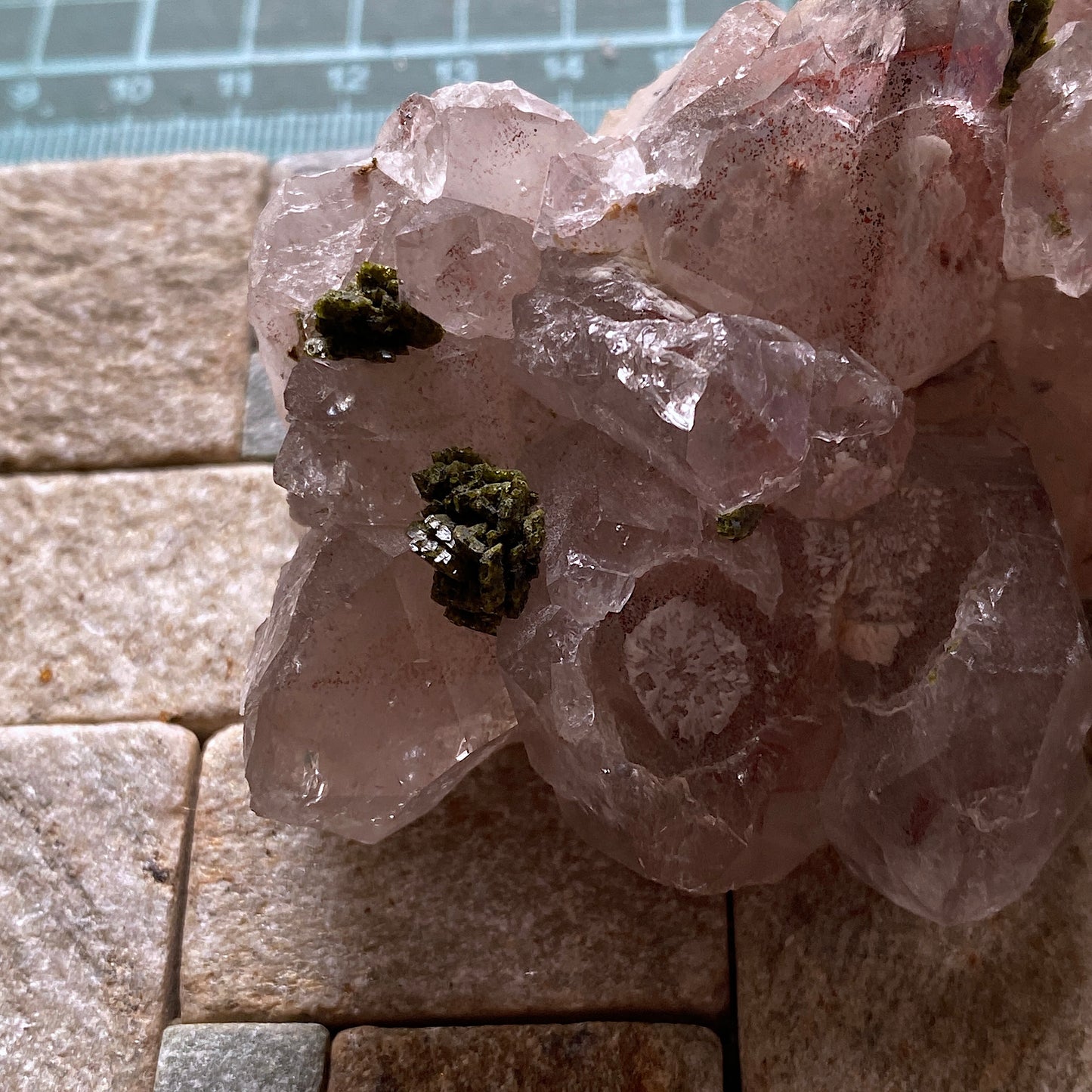 EPIDOTE ON QUARTZ RARE SPECIMEN FROM MEIGU COUNTY, SICHUAN, CHINA 159g MF6963