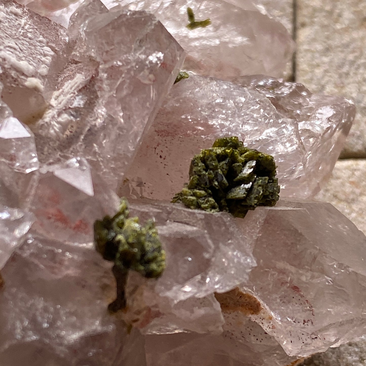 EPIDOTE ON QUARTZ RARE SPECIMEN FROM MEIGU COUNTY, SICHUAN, CHINA 159g MF6963