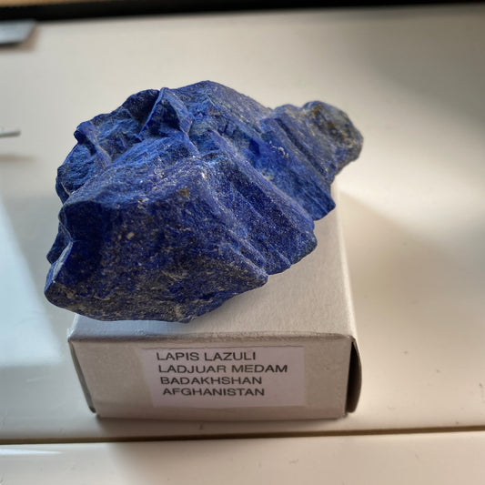 LAZURITE (LAPIS LAZULI) - LADJUAR MEDAM, BADAKHSHAN, AFGHANISTAN 90g MF2074