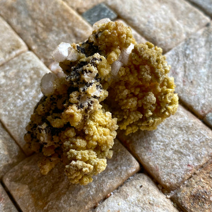 MIMETITE WITH CALCITE - OJUELA MINE, DURANGO, MEXICO 48g MF2075