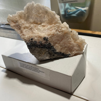 DOLOMITE WITH SPHALERITE TOUSSIT BOU BEKER MINING DISTRICT, MOROCCO  240g MF1831