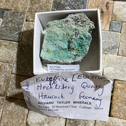EULYTINE [EULYTITE] ON CHRYSOCOLLA [ETC] : HECHTSBERG QUARRY, HAUSACH, GERMANY 52g MF4640