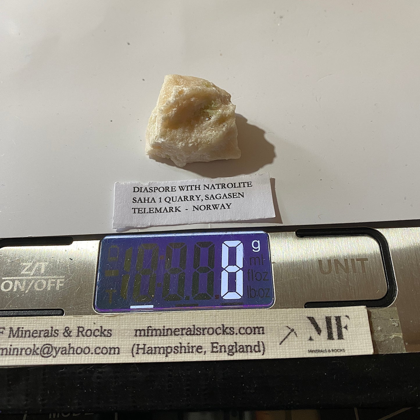 RARE DIASPORE WITH NATROLITE : SAGA 1 QUARRY, TELEMARK, NORWAY. 8g MF5273