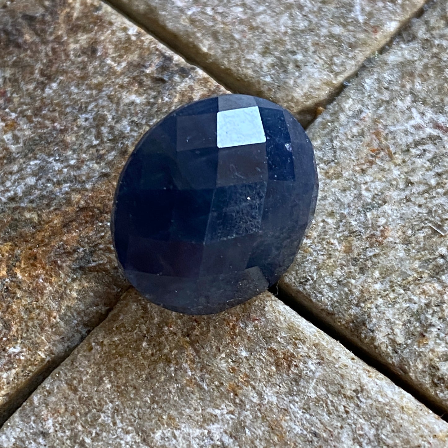 SAPPHIRE CORUNDUM GEMSTONE - NORTHERN CAPE, SOUTH AFRICA 14.68Ct MFG2200