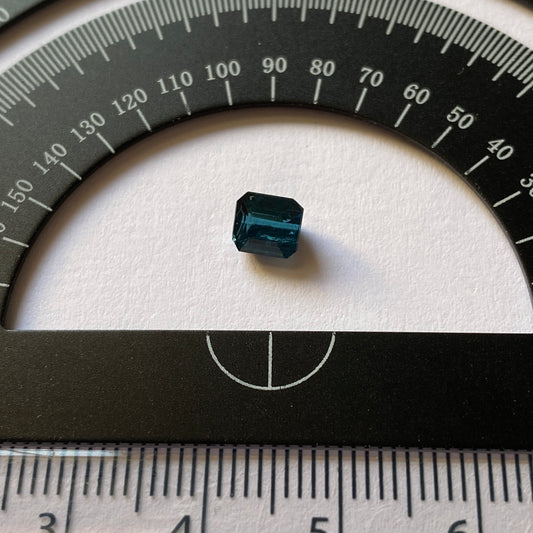 INDICOLITE TOURMALINE NATURAL GEMSTONE - HARAMOSH MTS. PAKISTAN 0.95Ct MFG3023