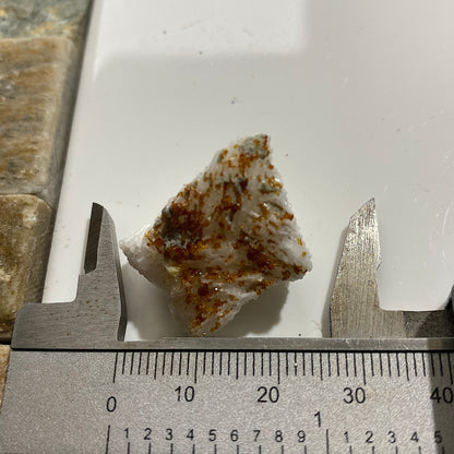 RARE MICROLITE ON ALBITE : IPE MINE, MINAS GERAIS, BRAZIL  MF4657