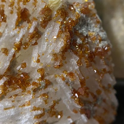 RARE MICROLITE ON ALBITE : IPE MINE, MINAS GERAIS, BRAZIL  MF4657