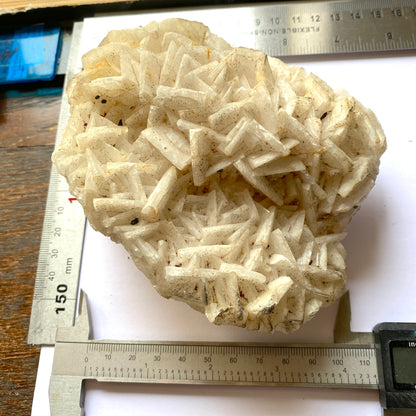 BARYTE HEAVY AND UNUSUAL SPECIMEN FROM YORKSHIRE, ENGLAND 1494g MF2081