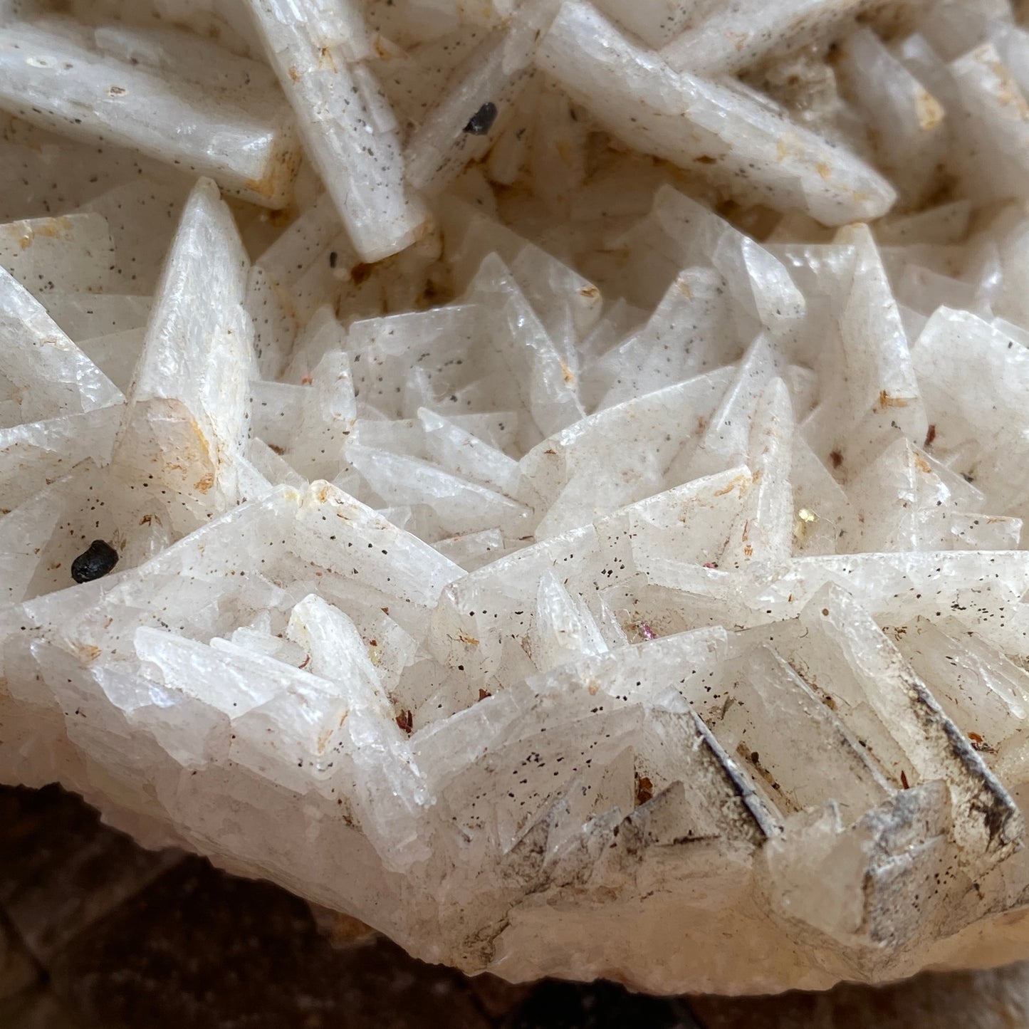 BARYTE HEAVY AND UNUSUAL SPECIMEN FROM YORKSHIRE, ENGLAND 1494g MF2081