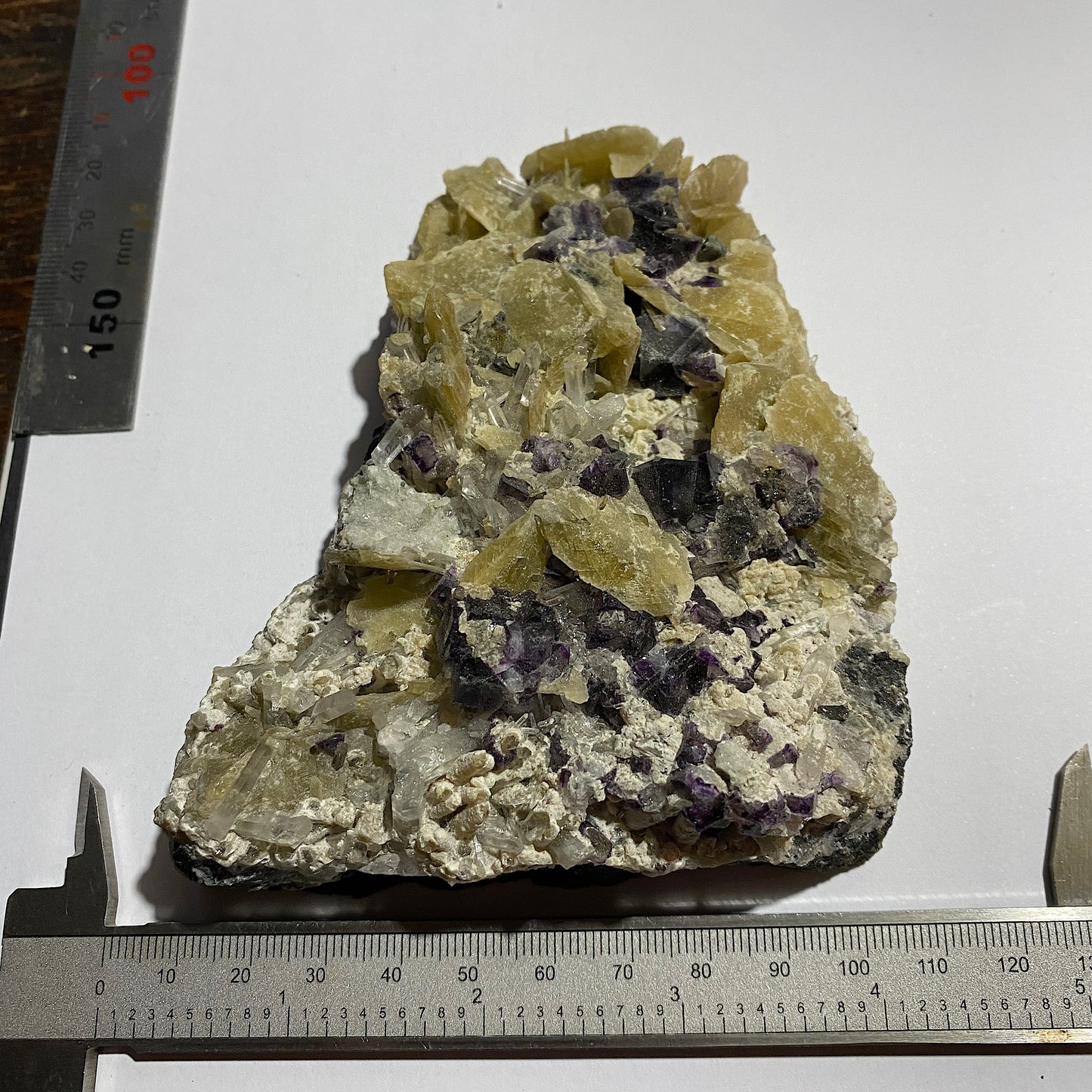FLUORITE/BARYTE/CHALCOPYRITE [ETC] - DENTON MINE, ILLINOIS, U.S.A. LARGE 529g MF4458