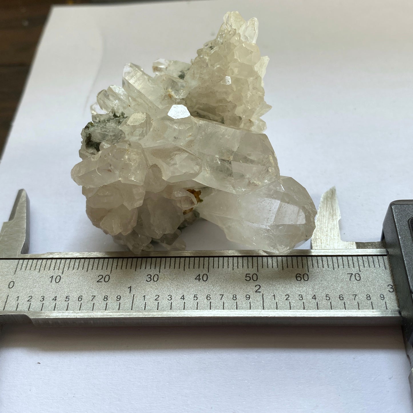 QUARTZ CRYSTAL ASSEMBLAGE WITH EPIDOTE FROM YANGLUIPING CHINA 74g MF1397