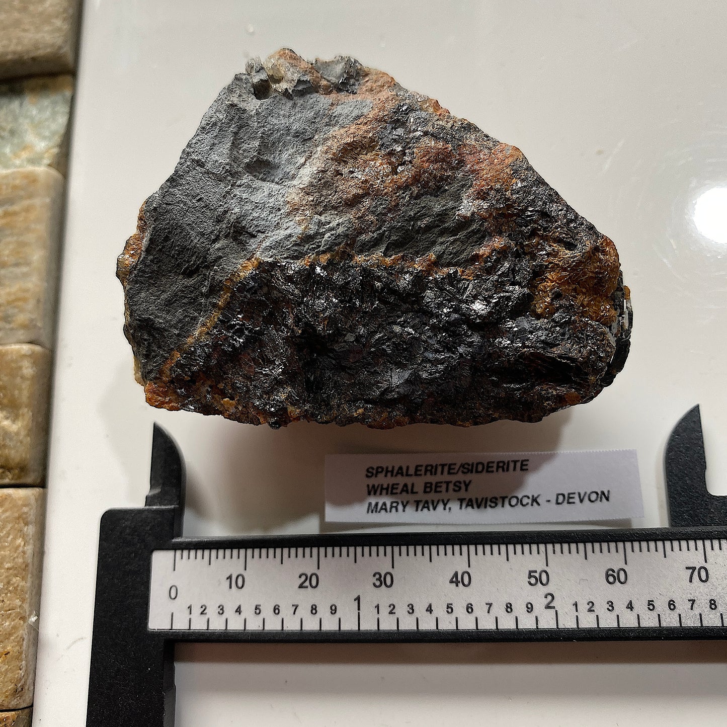 SPHALERITE/SIDERITE : WHEAL BETSY, MARY TAVY, TAVISTOCK, DEVON 132g MF5285