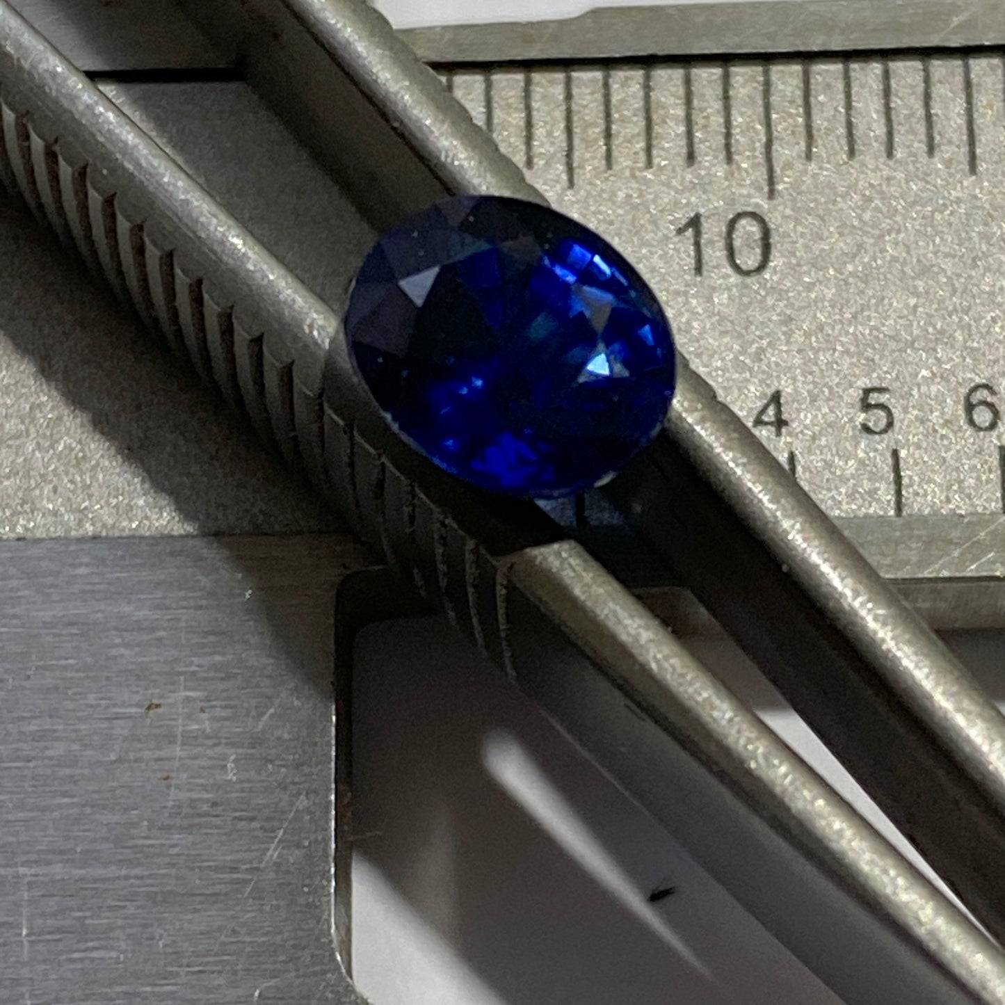 SAPPHIRE CORUNDUM GEMSTONE - CHATHAM LABORATORY GROWN  1.95Ct MFG3920