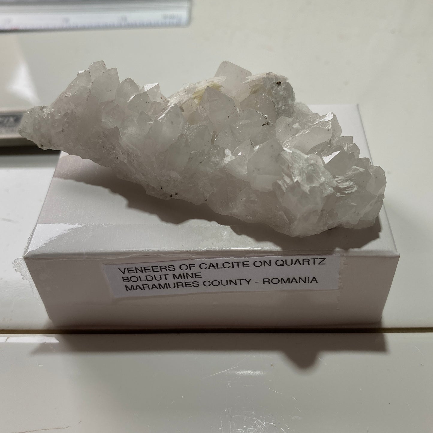 CALCITE ON QUARTZ - BOLDUT MINE, MARAMURES COUNTY, ROMANIA. 52g. MF4240