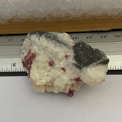 CINNABAR ON MATRIX FROM GUIZHOU, CHINA 50g  MF1401