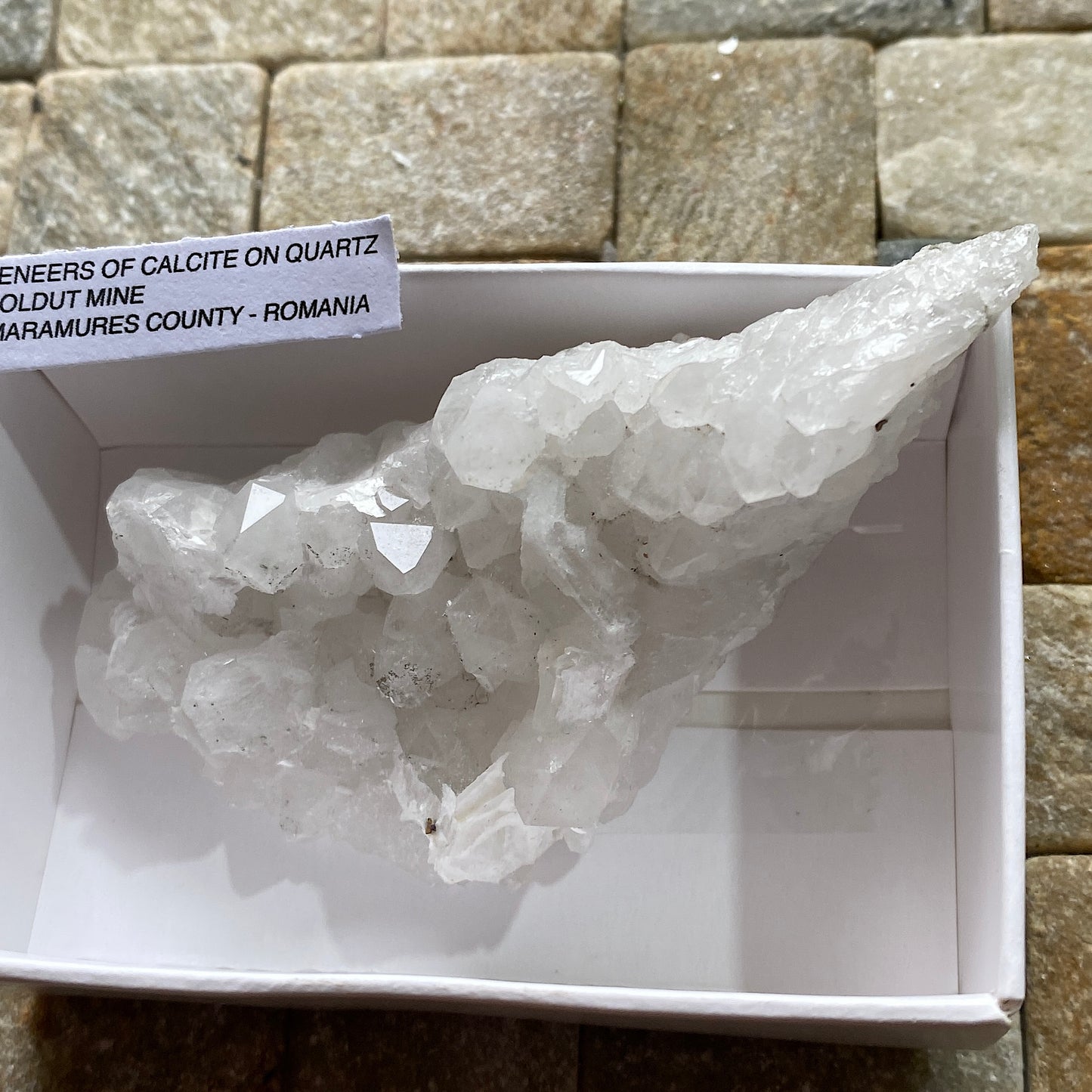 CALCITE ON QUARTZ - BOLDUT MINE, MARAMURES COUNTY, ROMANIA. 52g. MF4240