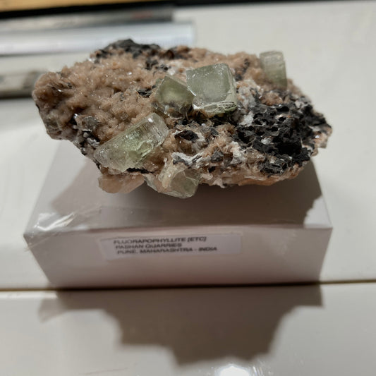 FLUORAPOPHYLLITE WITH STILBITE - PASHAN QUARRIES, PUNE, MAHARASHTRA, INDIA  84g MF4241