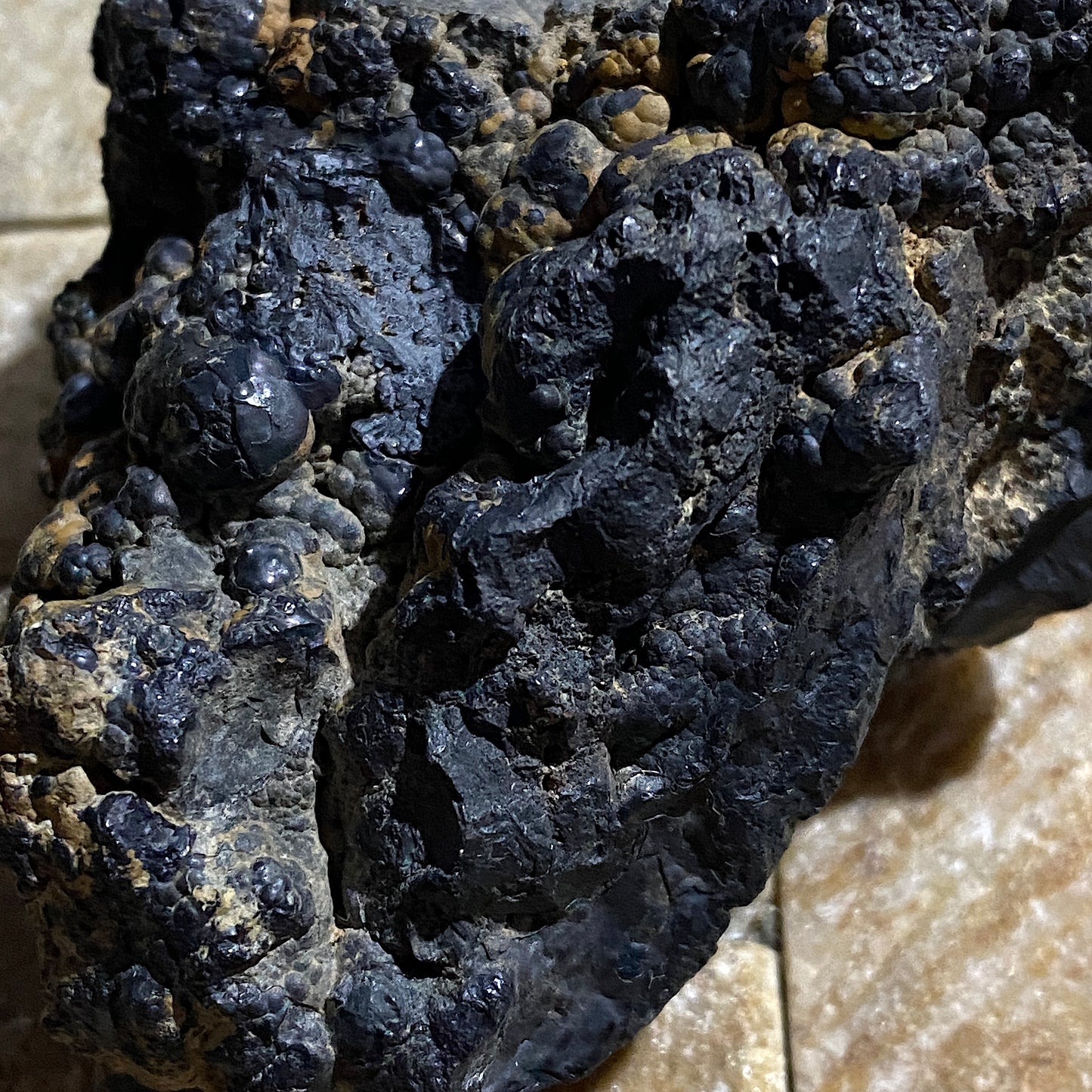 PSILOMELANE RARE SPECIMEN FROM QUITHER MINE, MILTON ABBOT, DEVON 182g MF5290
