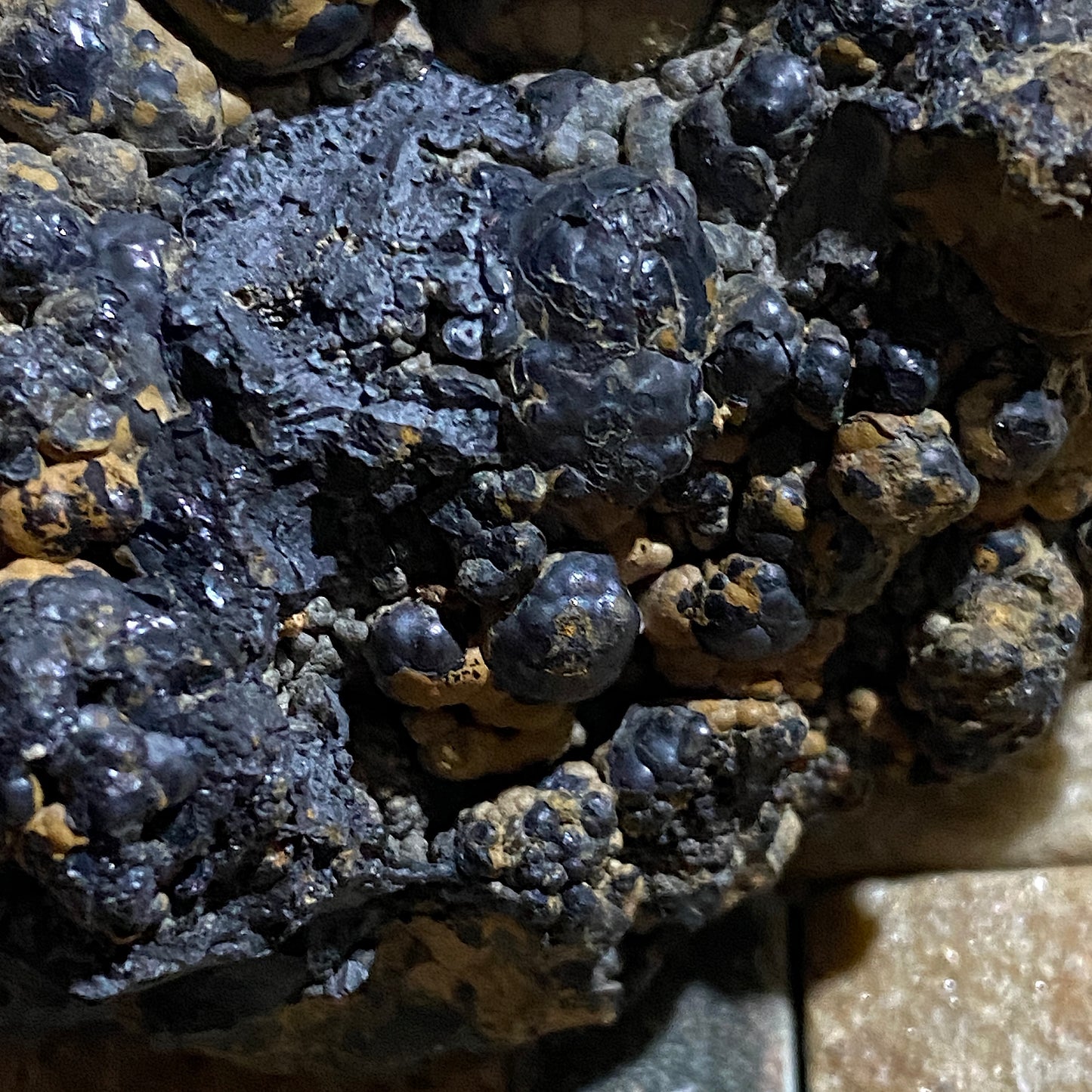 PSILOMELANE RARE SPECIMEN FROM QUITHER MINE, MILTON ABBOT, DEVON 182g MF5290