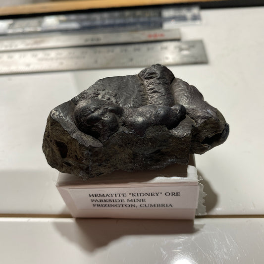 HEMATITE "KIDNEY" ORE : PARKSIDE MINE, FRIZINGTON, CUMBRIA  108g MF5293