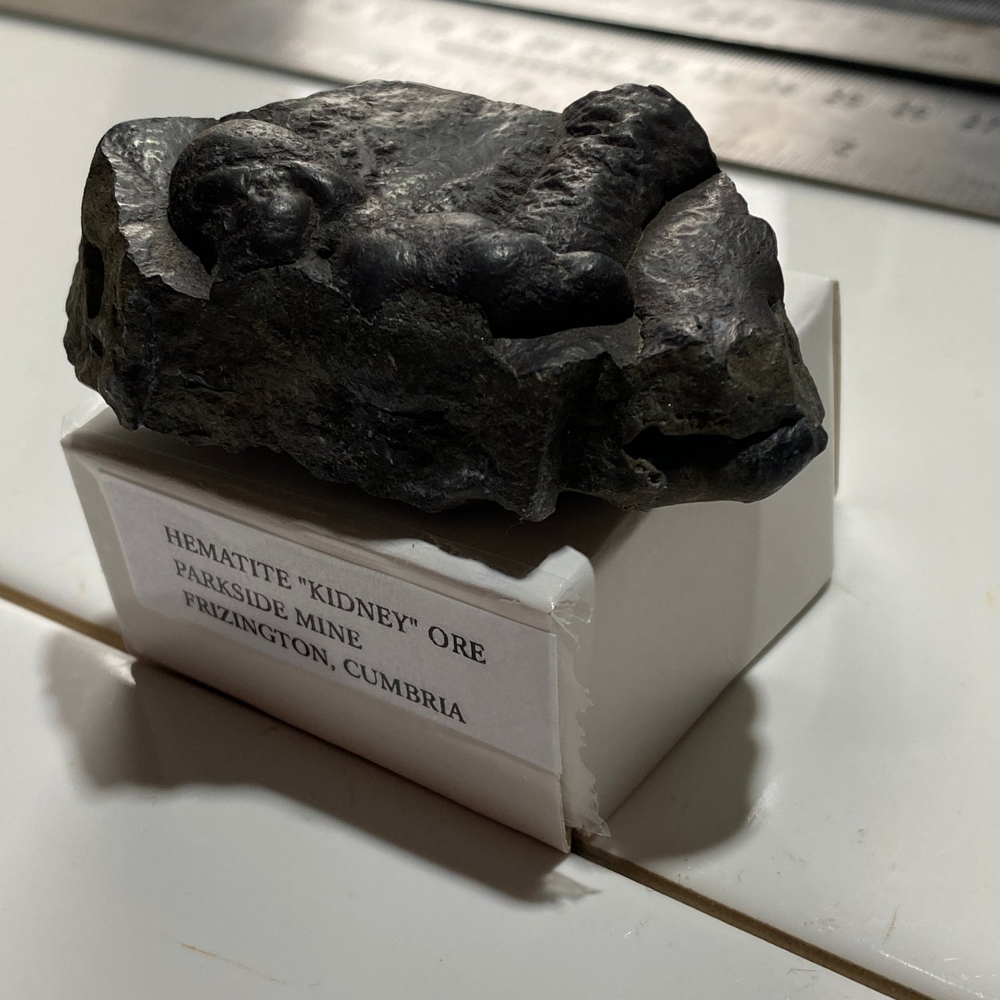 HEMATITE "KIDNEY" ORE : PARKSIDE MINE, FRIZINGTON, CUMBRIA  108g MF5293