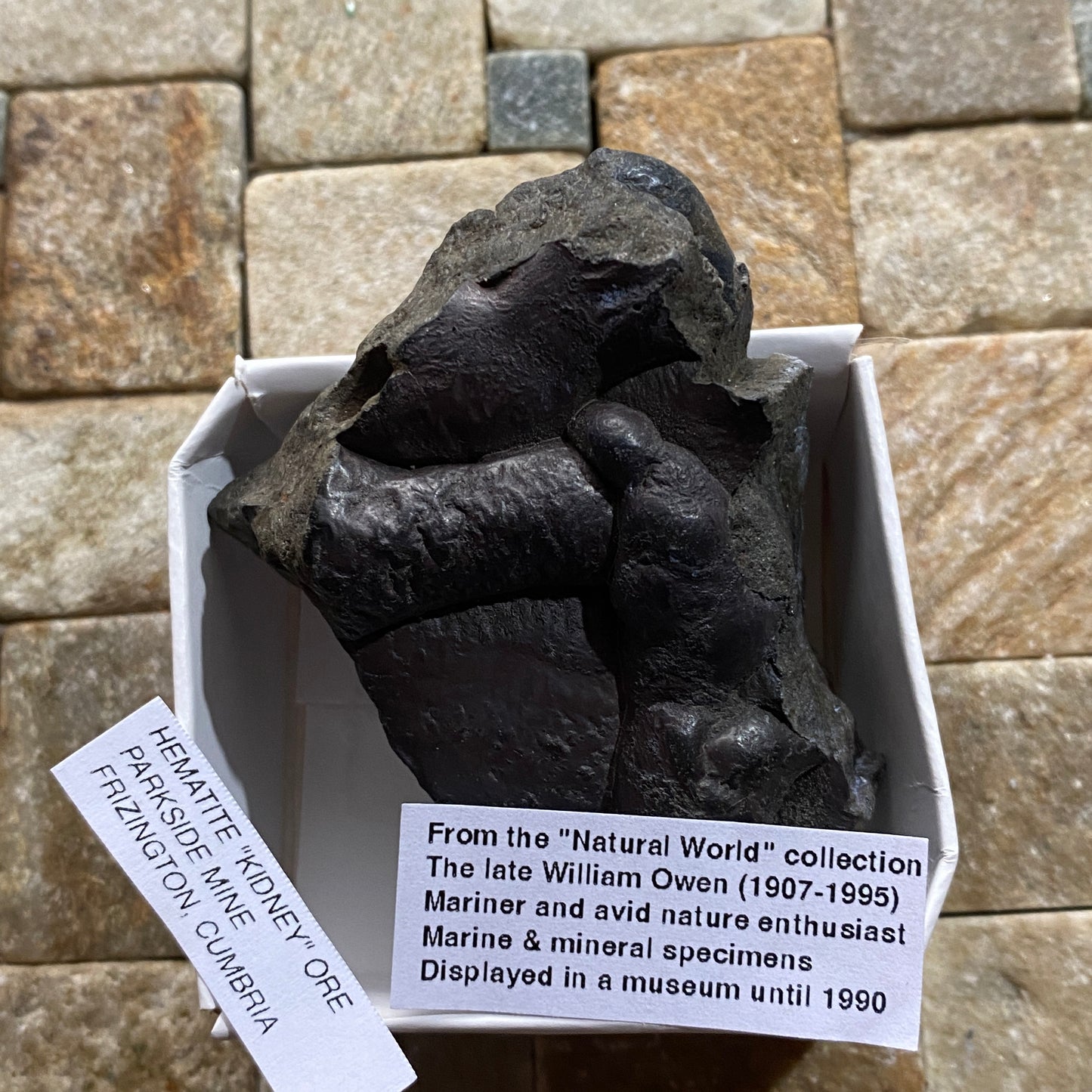 HEMATITE "KIDNEY" ORE : PARKSIDE MINE, FRIZINGTON, CUMBRIA  108g MF5293