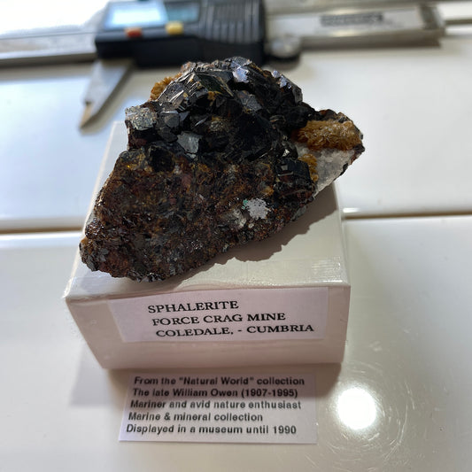 SPHALERITE : FORCE CRAG MINE, COLEDALE, ALLERDALE, CUMBRIA. 61g MF5296