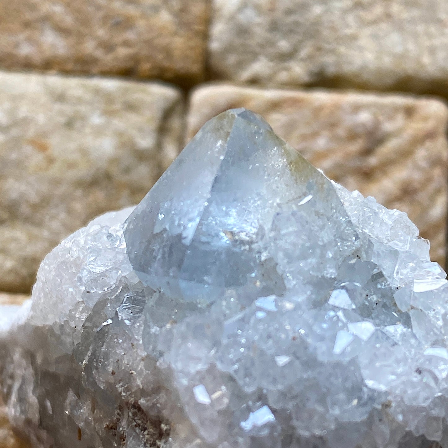 CELESTINE : SAKOANY DEPOSIT, BOENY, MADAGASCAR  54g MF5297