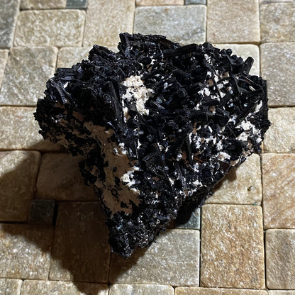 SCHORL TOURMALINE BEAUTIFUL SPECIMEN : MANTENA, MINAS GERAIS, BRAZIL 189g MF4610