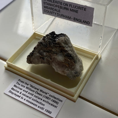 SPHALERITE ON FLUORITE - STANHOPEBURN MINE, WEARDALE, CO DURHAM 33g MF318