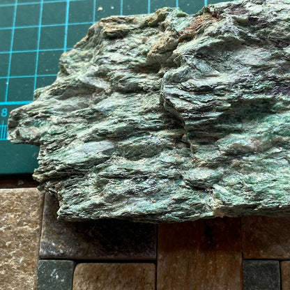 FUCHSITE MICA : GRAVES MOUNTAIN, LINCOLN COUNTY, GEORGIA, U.S.A. 306g MF5298