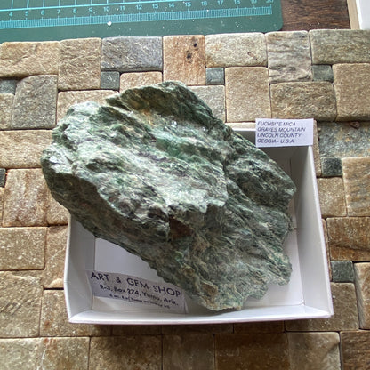FUCHSITE MICA : GRAVES MOUNTAIN, LINCOLN COUNTY, GEORGIA, U.S.A. 306g MF5298