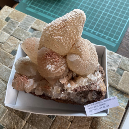 CALCITE CRYSTAL ASSEMBLAGE BEAUTIFUL SUBSTANTIAL SPECIMEN - TAFF'S WELL, WALES,  U.K.