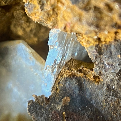 GOETHITE ETC : DOLYHIR QUARRY, OLD RADNOR, POWS, WALES. 288g MF4643