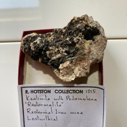 RESTORMELITE : RESTORMEL IRON MINE, LOSTWITHIEL, CORNWALL  102g MF5303
