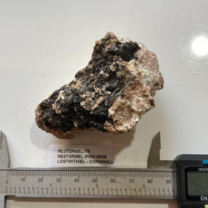 RESTORMELITE : RESTORMEL IRON MINE, LOSTWITHIEL, CORNWALL  102g MF5303