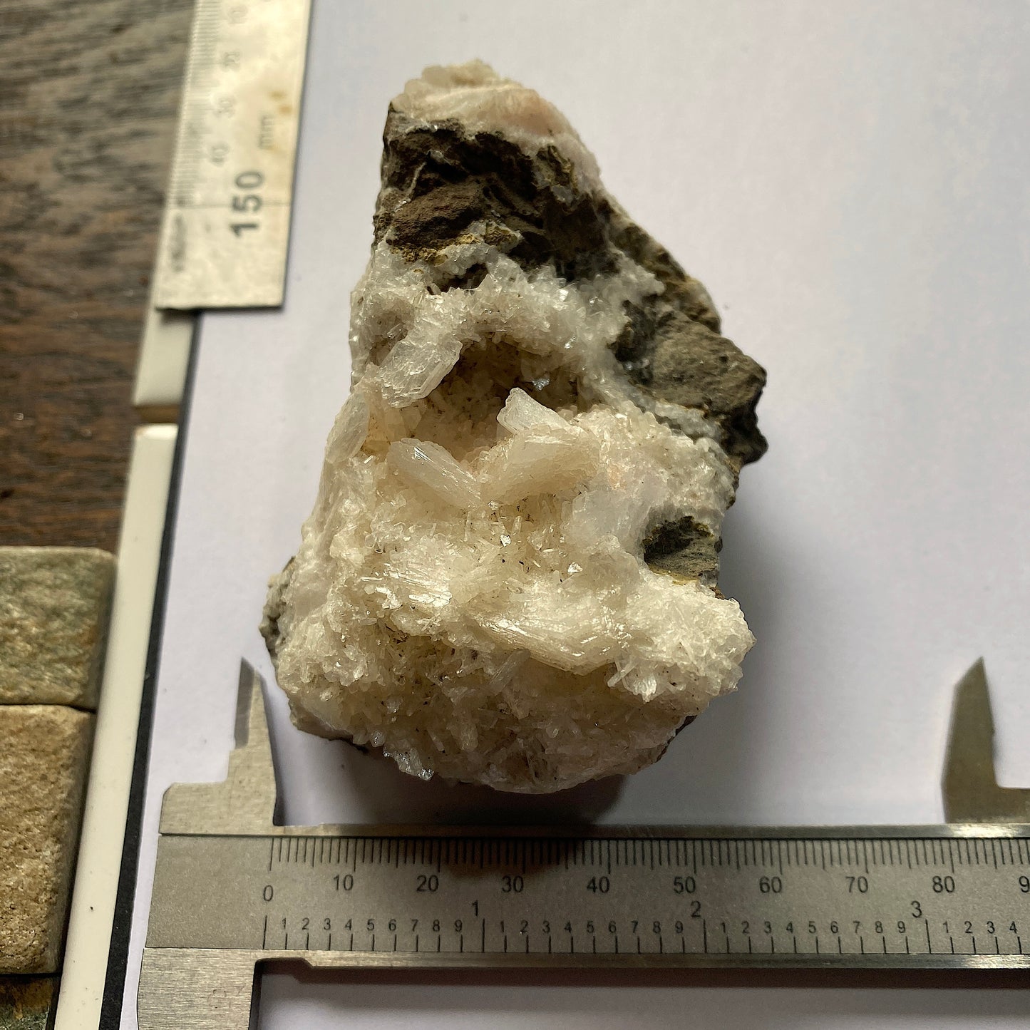 QUARTZ - LAMBS BOTTOM, MENDIP HILLS, SOMERSET 176g MF132
