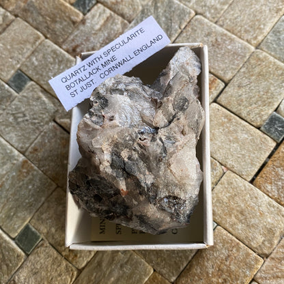 QUARTZ WITH TRACES SPECULARITE/HEMATITE. BOTALLACK MINE, CORNWALL 126g MF13