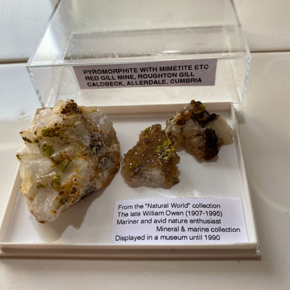 PYROMORPHITE WITH MIMETITE ETC - ROUGHTON GILL, CALDBECK, CUMBRIA 39g MF303