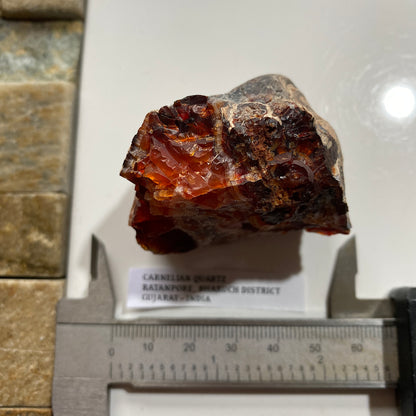 CARNELIAN QUARTZ : RATANPORE, BHARUCH DISTRICT, GUJARAT, INDIA 101g MF5306