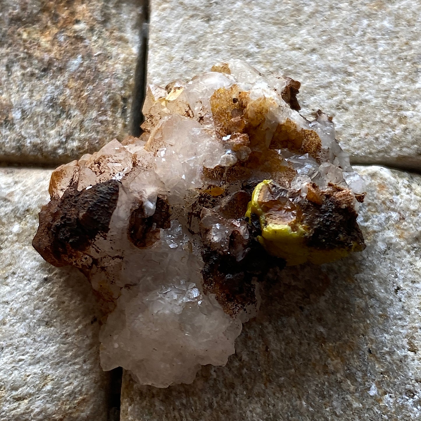 PYROMORPHITE WITH MIMETITE ETC - ROUGHTON GILL, CALDBECK, CUMBRIA 39g MF303