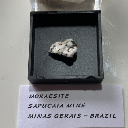 MORAESITE : SAPUCAIA MINE, MINAS GERAIS, BRAZIL. MF4654