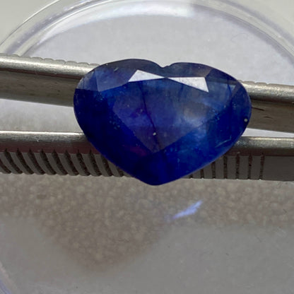 SAPPHIRE CORUNDUM NATURAL GEMSTONE - PAILIN, CAMBODIA. 5.68Ct MFG5168