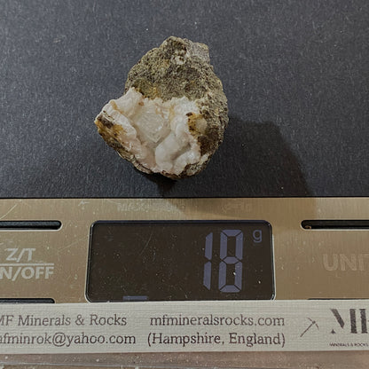 APOPHYLLITE & THOMSONITE - MOONEN BAY, ISLE OF SKYE, SCOTLAND 18g MF1676