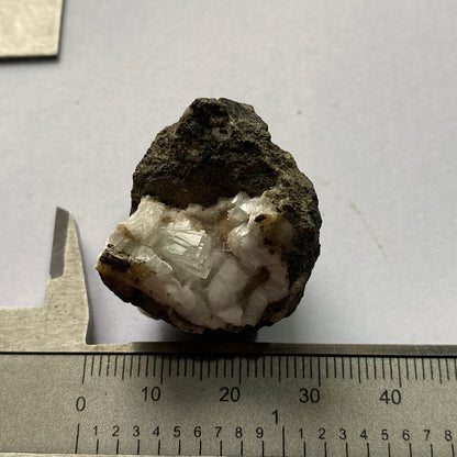 APOPHYLLITE & THOMSONITE - MOONEN BAY, ISLE OF SKYE, SCOTLAND 18g MF1676
