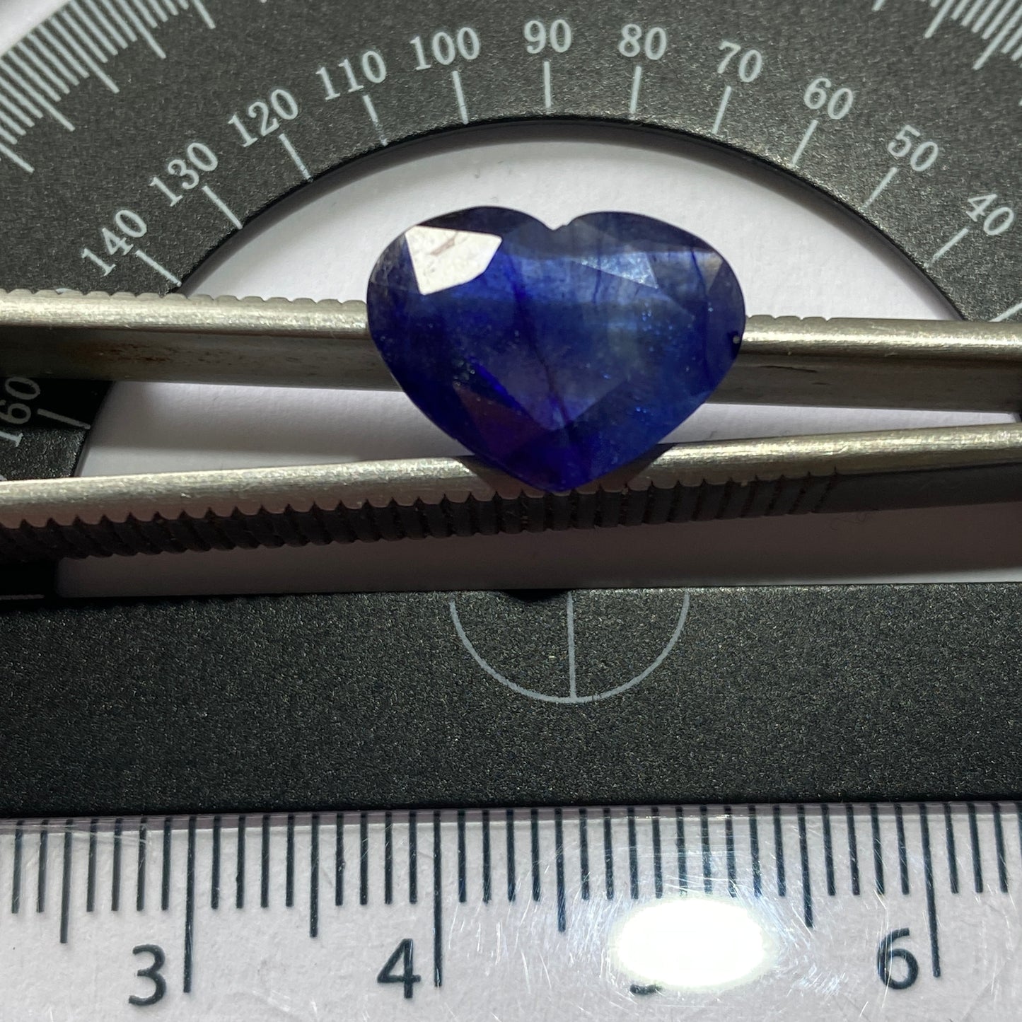 SAPPHIRE CORUNDUM NATURAL GEMSTONE - PAILIN, CAMBODIA. 5.68Ct MFG5168