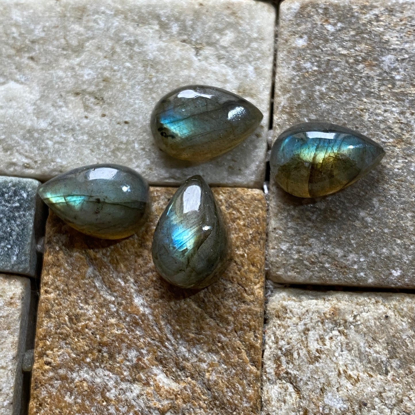 LABRADORITE NATURAL MINED GEMSTONES x 4 - NAIN COMPLEX, LABRADOR, CANADA 18Ct MFG5170