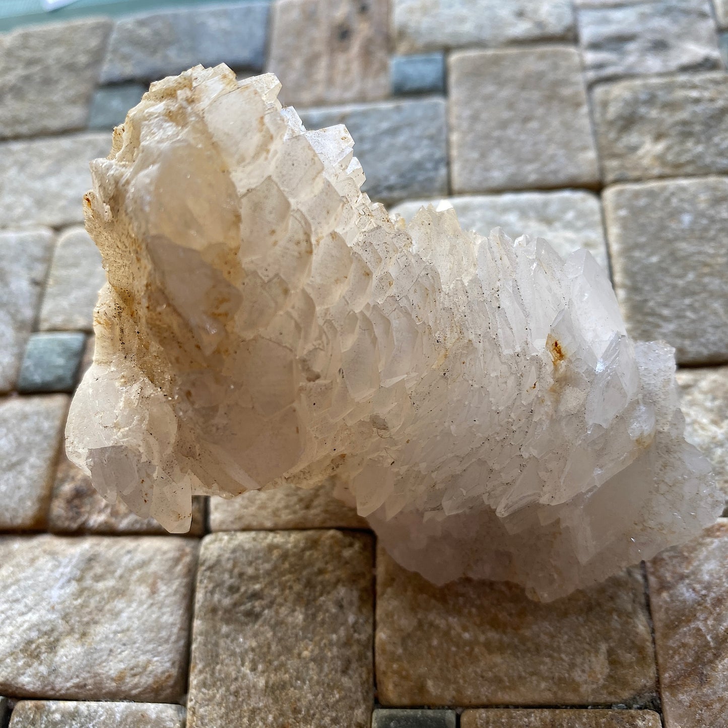 CALCITE ATTRACTIVE ASSEMBLAGE : TAFF WELLS, PENTYRCH, WALES. U.K. 147 g MF5316