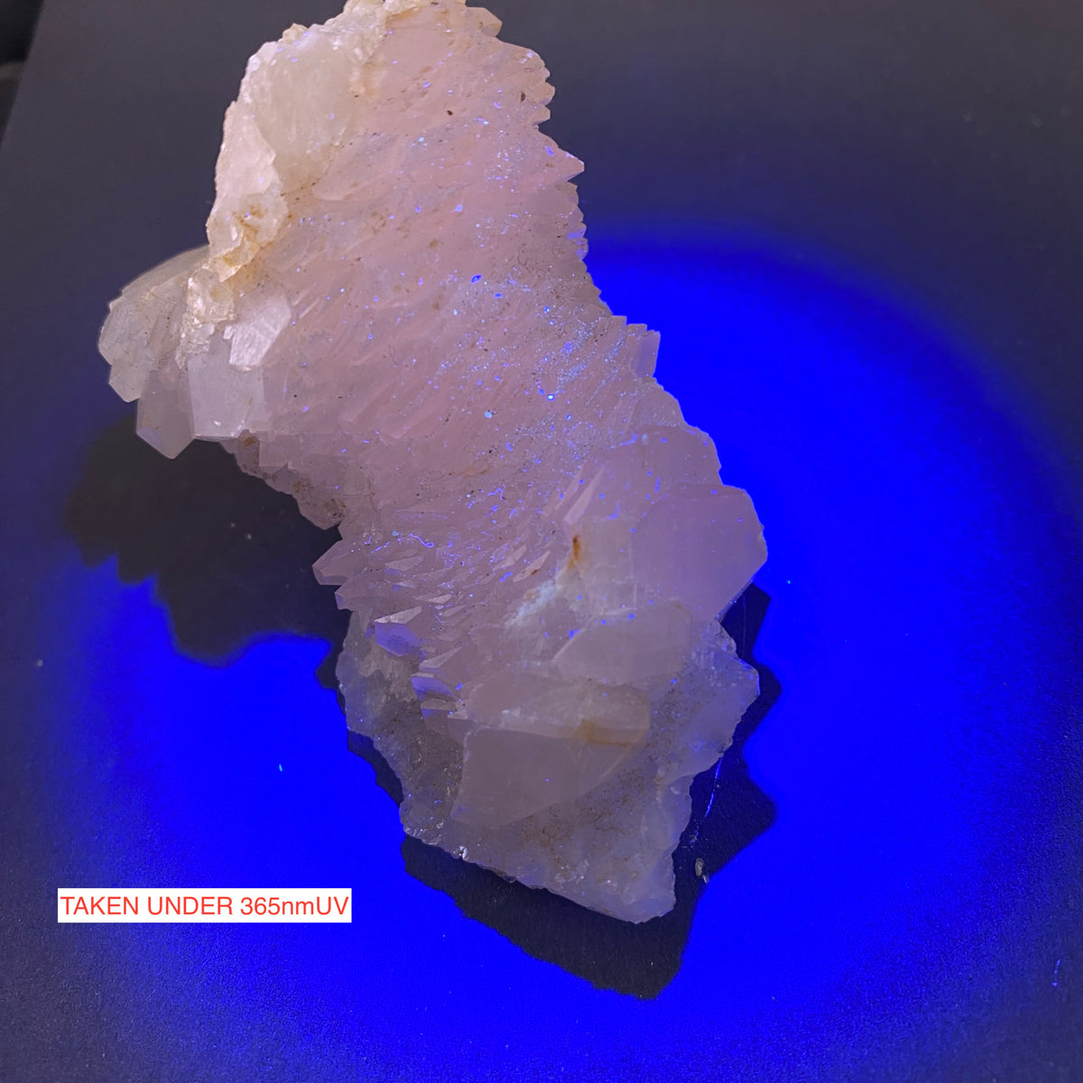 CALCITE ATTRACTIVE ASSEMBLAGE : TAFF WELLS, PENTYRCH, WALES. U.K. 147 g MF5316